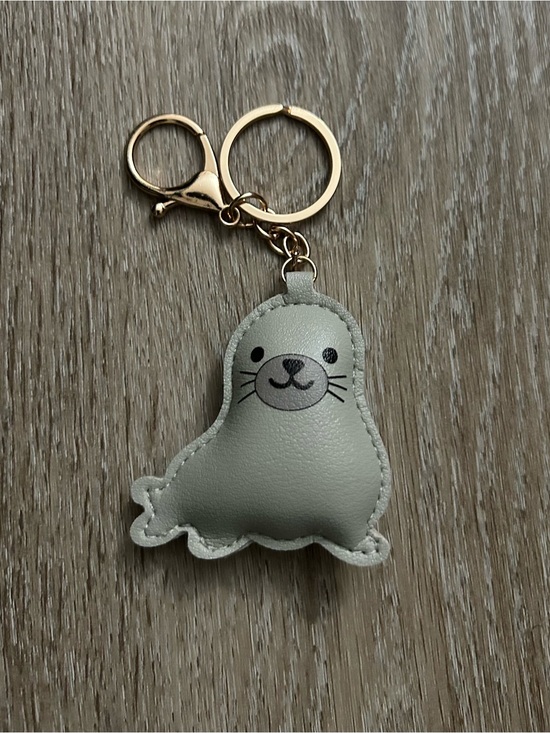 Handbags - Vegan Leather Gray Seal Keychain/Bag carm